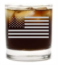 Load image into Gallery viewer, Etched American Flag Rocks Glass